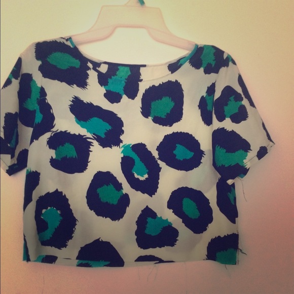 Leopard print crop top