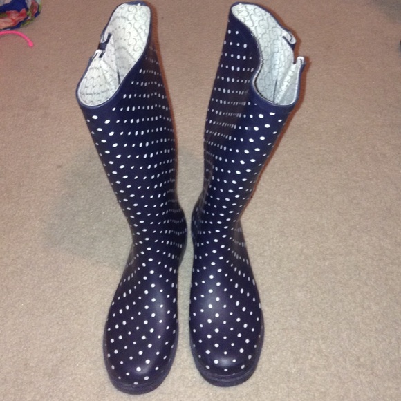 Rain boots