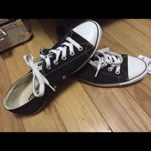 Women's converse