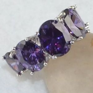 💯%925 silver purple 💯% amethyst SZ 8 ring 💜💜💜