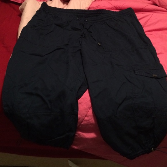 Light weight blue drawstring capris