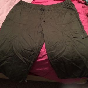 Olive drawstring bunjie capris