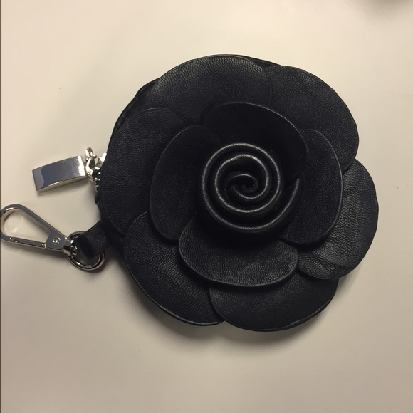 Flower Change Purse