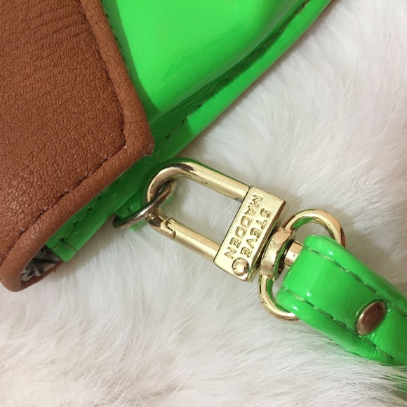 Steve Madden Wristlet/Wallet - Picture 2 of 4
