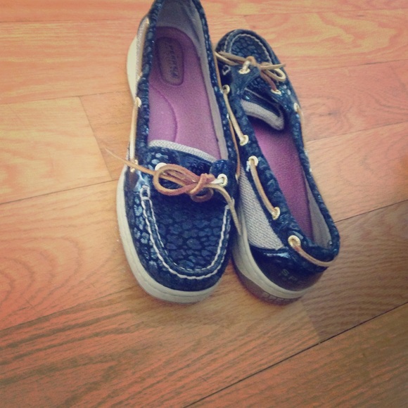 Black sperrys