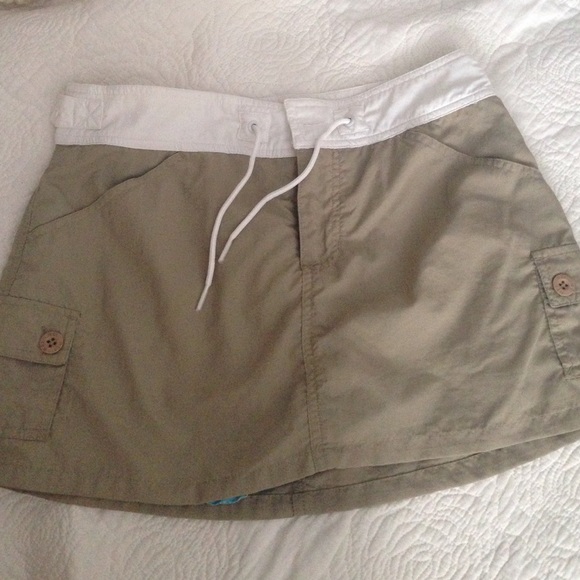 Waterproof skirt