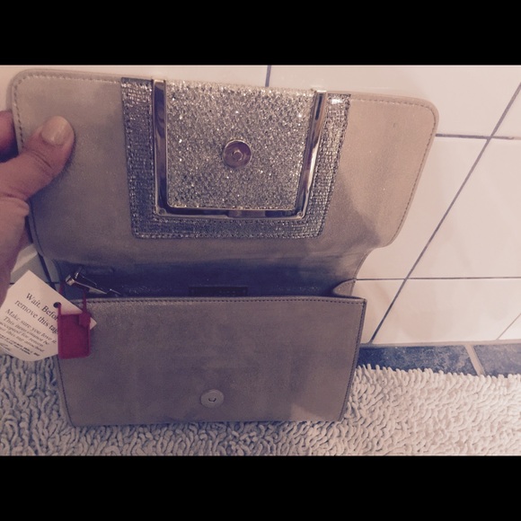 NEW Jimmy Choo Alara shimmer suede clutch - Picture 4 of 4