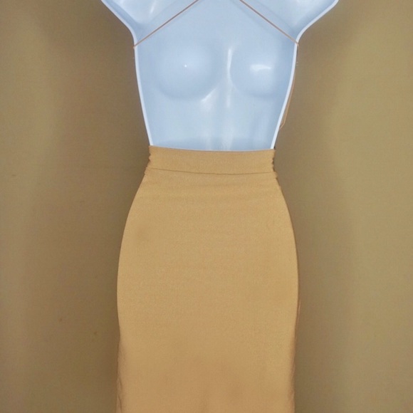 Asymmetrical tan dress - Picture 2 of 5