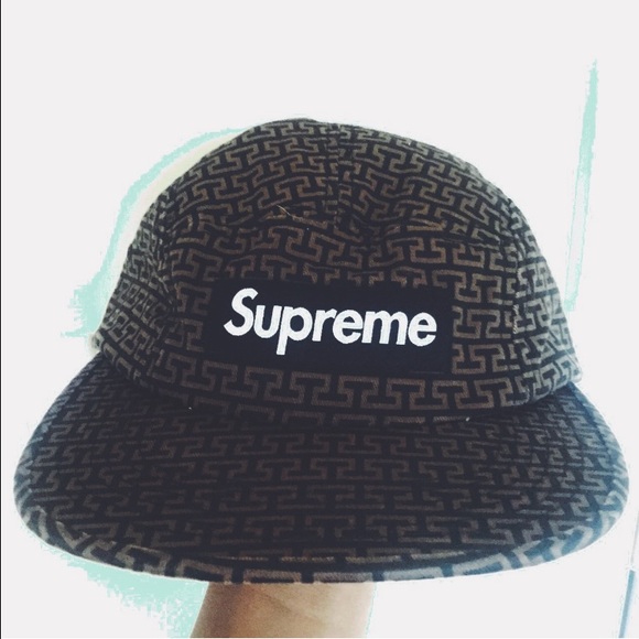 🚨SOLD🚨 Authentic Supreme Strapback