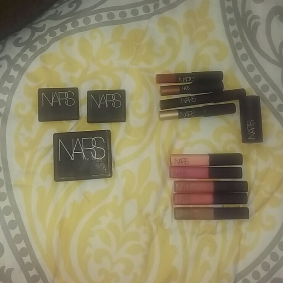 Nars Lot!