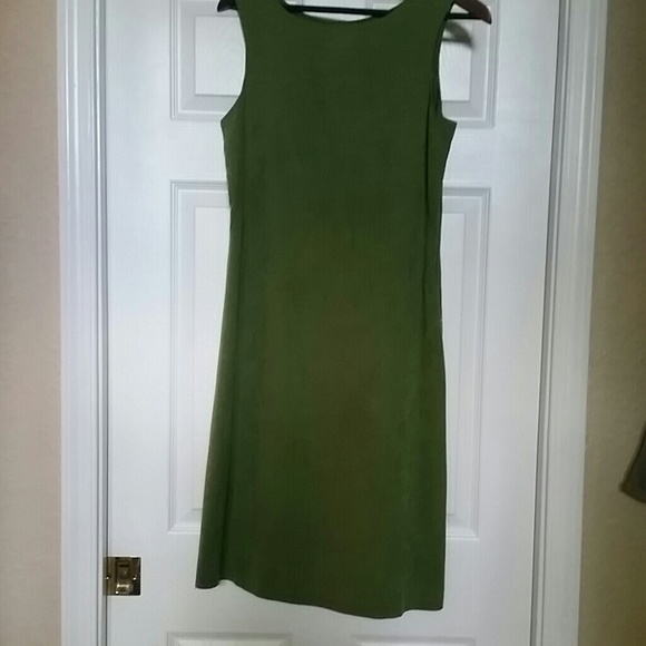 Green shift dress