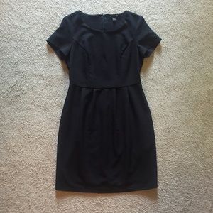 ✨ Black Dress, by Forever 21