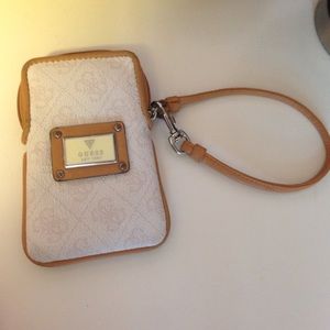 Guess wristlet