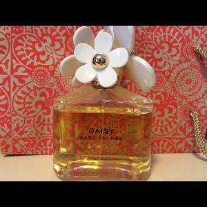 Marc Jacobs Daisy Perfume