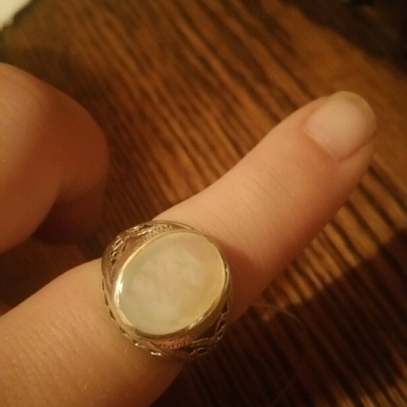 Ring - Picture 2 of 3