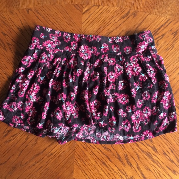 Floral shorts.
