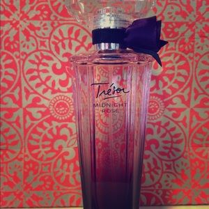 Lancôme tresor midnight rose perfume