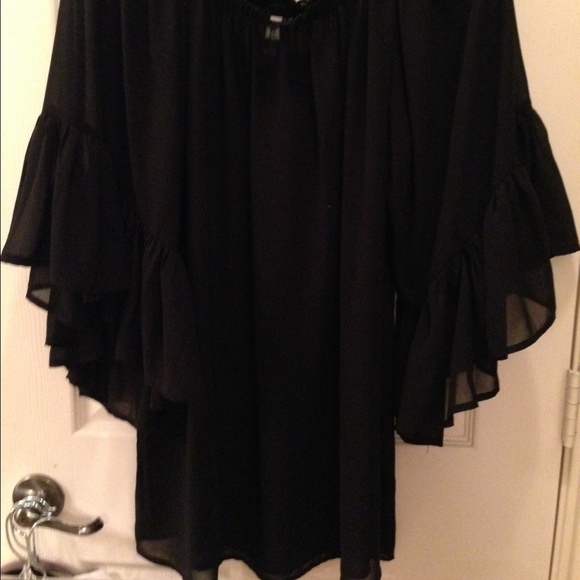 Black sheer poet blouse OS - Picture 2 of 3