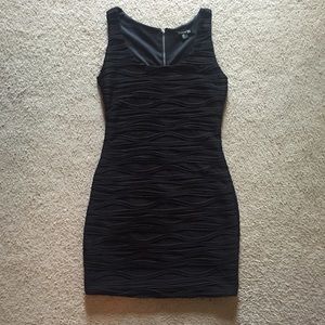 ✨ Black Dress, by Forever 21