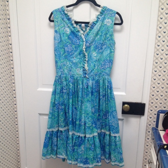 Blue vintage full midi dress w/lace detailing