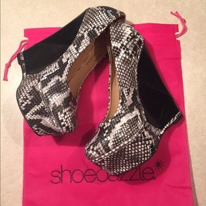 Faux Snake Skin Wedges