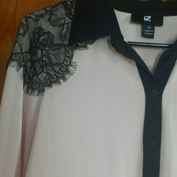 cute button up top - Picture 2 of 2