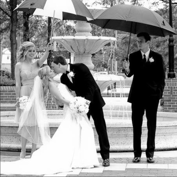 •Meet Me• - Picture 3 of 4