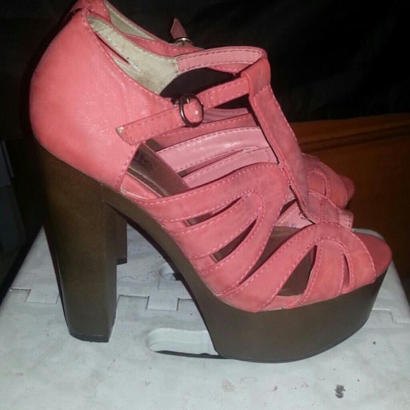 Coral galdiator heels