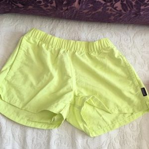 Patagonia barely baggies shorts 2 1/2"