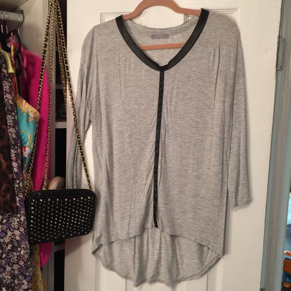 Zara Long Sleeved High Low Top Size Medium