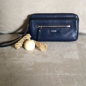 Coach Leather wallet/wristlet