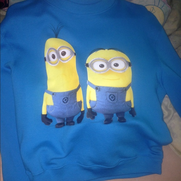 Minion sweater