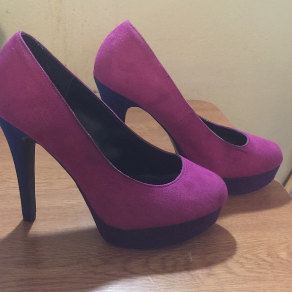 Shoes - Picture 2 of 2