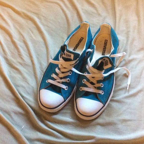 good as new turquoise low top Converse size 9