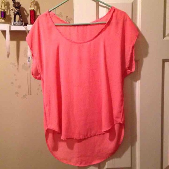 Body Central Tops - Body Central Pink Chiffon Top