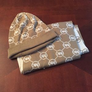 Authentic Reversible Michael Kors hat and scarf