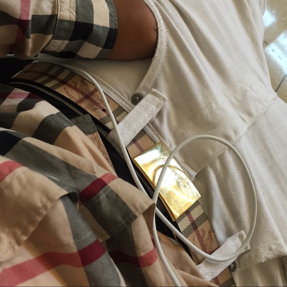 Designer belts , comes with every thing - Picture 2 of 3