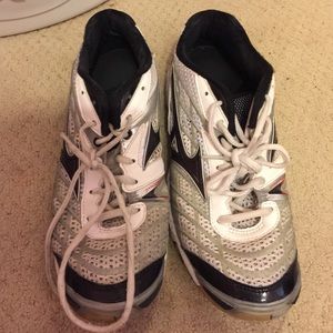 Mizuno wave lighting RX