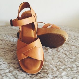 Kirk-Ease Natural Leather Platform Sandal
