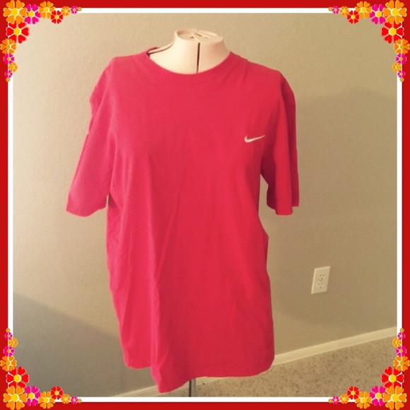 Nike Tops - Nike like new T-shirt