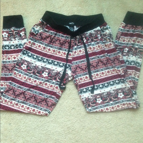 Joggers tribal print