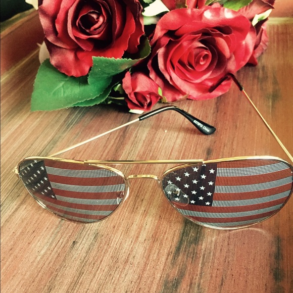 Accessories - 🎉Reduced Cute American Flag Sunglasses