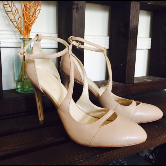 ‼️SOLD‼️ZARA nude sandal heels euro size 39. - Picture 1 of 4