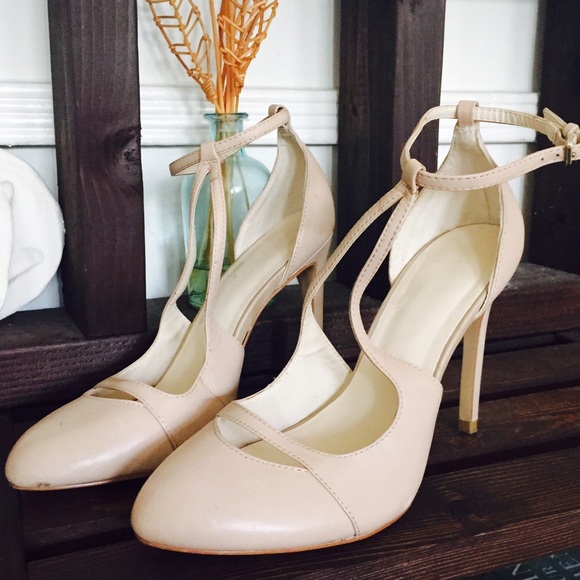 ‼️SOLD‼️ZARA nude sandal heels euro size 39. - Picture 2 of 4