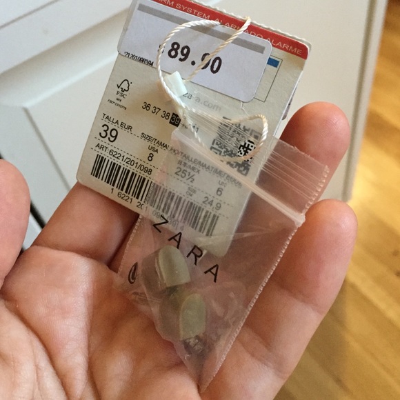 ‼️SOLD‼️ZARA nude sandal heels euro size 39. - Picture 4 of 4