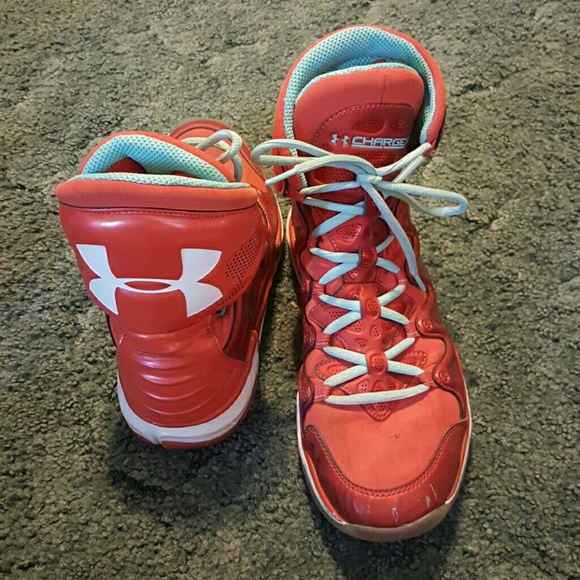 Under Armour x-charge basketball shoes