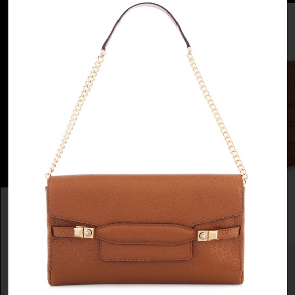 Henri Bendel Carlyle