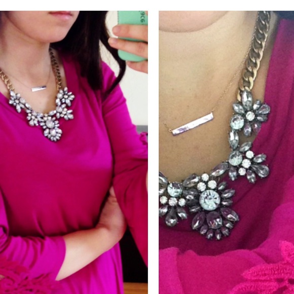 ❗️BESTSELLER❗️ CRYSTAL FLORAL STATEMENT NECKLACE - Picture 4 of 4