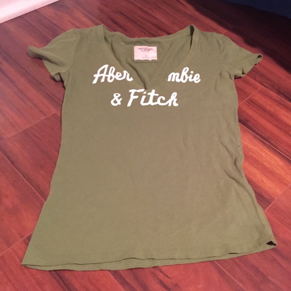 Abercrombie and Fitch t shirt