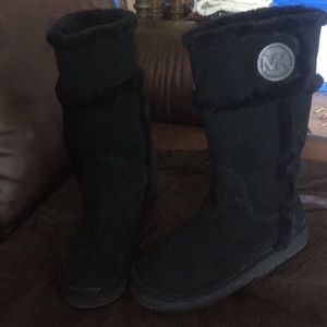 Michael Boots ugg like boots